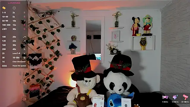 ZuryRamirez  online show from 28, 9, 2025