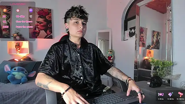 ZuryRamirez  online show from 26, 11, 2025