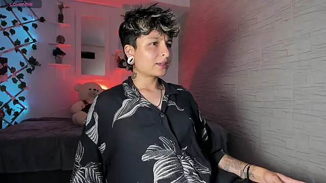 ZuryRamirez  online show from 3, 10, 2025