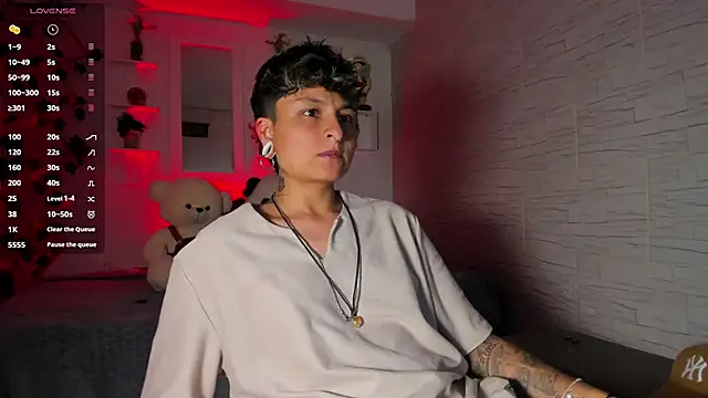 ZuryRamirez  online show from 17, 9, 2025