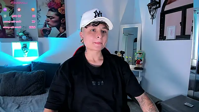 ZuryRamirez  online show from 5, 12, 2025