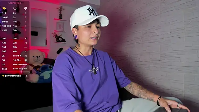 ZuryRamirez  online show from 29, 9, 2025