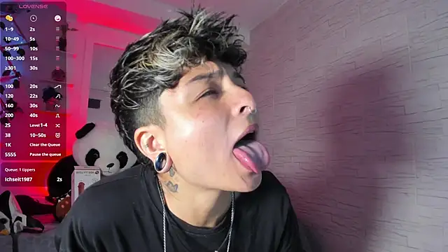 ZuryRamirez  online show from 22, 9, 2025