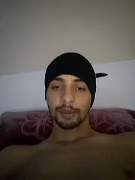 Snapshot of Hazembahloul chatting on 19, 11, 2025 Hazembahloul online show from 19, 11, 2025