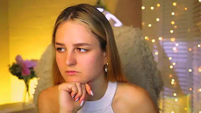 DeboraLarson online show from 12, 10, 2025