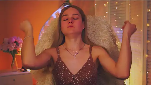 Snapshot of DeboraLarson chatting on 28, 2, 2026 DeboraLarson online show from 28, 2, 2026