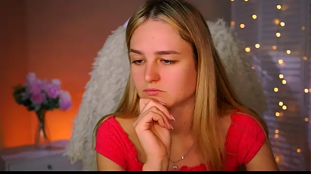 DeboraLarson online show from 29, 9, 2025