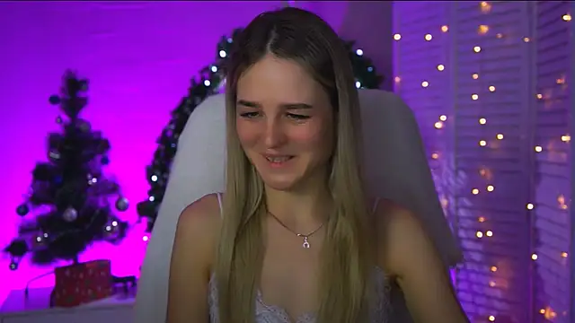 DeboraLarson online show from 16, 12, 2025