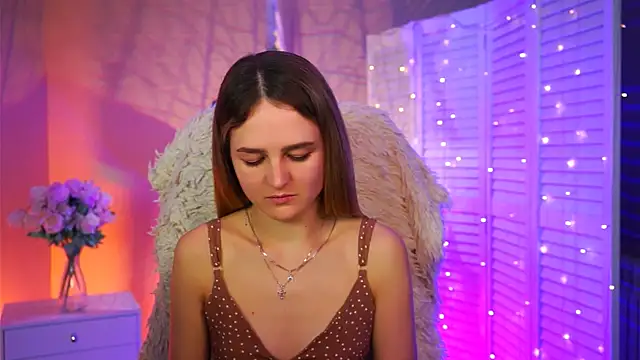 Snapshot of DeboraLarson chatting on 12, 2, 2026 DeboraLarson online show from 12, 2, 2026