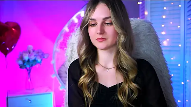 DeboraLarson online show from 1, 3, 2025