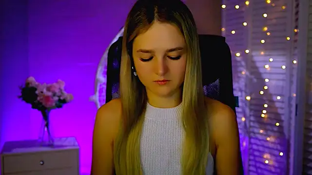 DeboraLarson online show from 29, 11, 2025