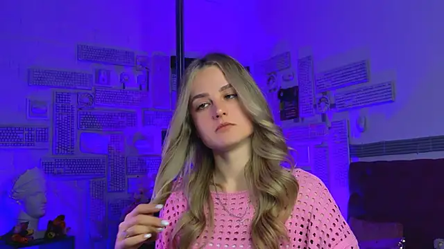 DeboraLarson online show from 13, 3, 2025