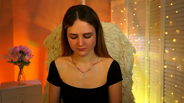 Snapshot of DeboraLarson chatting on 13, 2, 2026 DeboraLarson online show from 13, 2, 2026