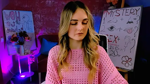 DeboraLarson online show from 21, 2, 2025