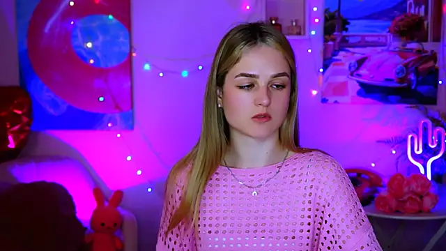 DeboraLarson online show from 21, 3, 2025