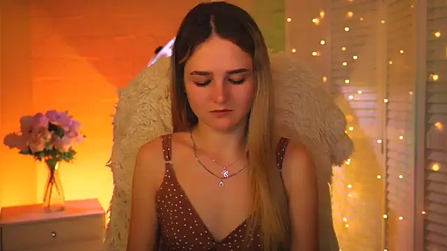 Snapshot of DeboraLarson chatting on 2, 2, 2026 DeboraLarson online show from 2, 2, 2026