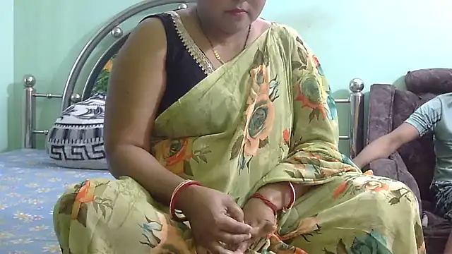 Snapshot of Couple_For_You18 chatting on 12, 2, 2026 Couple For You18 online show from 12, 2, 2026