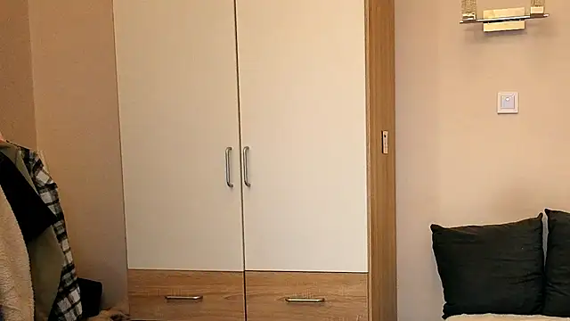 Hidden Gem  online show from 7, 11, 2025