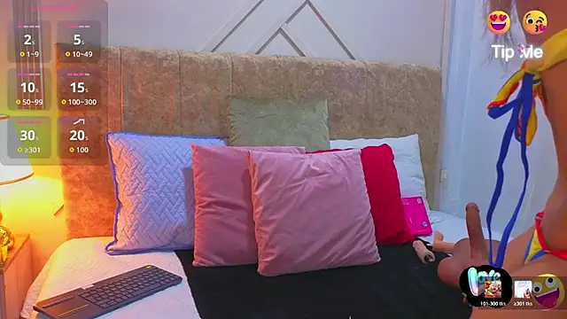 Snapshot of ashley__foxx_ chatting on 27, 6, 2026 ashley foxx online show from 27, 6, 2026