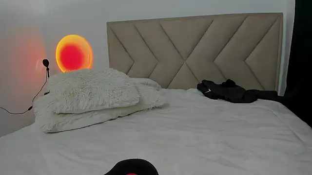 Bonnieshyy online show from 21, 9, 2025