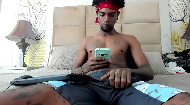 bigblackhotx1 online show from 25, 2, 2025