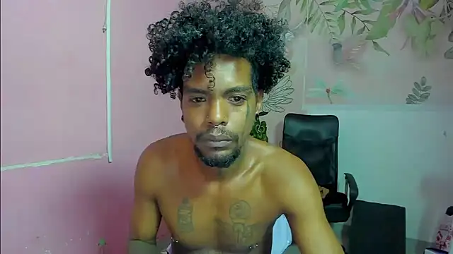 Snapshot of bigblackhotx1 chatting on 1, 3, 2026 bigblackhotx1 online show from 1, 3, 2026