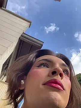 miss Ari online show from 31, 12, 2024