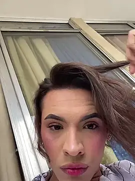 miss Ari online show from 1, 1, 2025