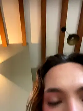 miss Ari online show from 3, 10, 2025