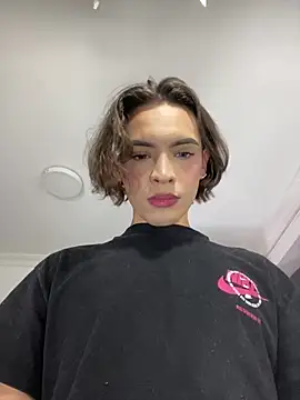 miss Ari online show from 3, 1, 2025