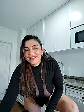 Julie Boronat26 online show from 17, 4, 2026