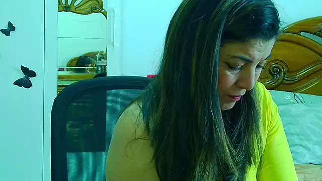 Snapshot of Julie_Boronat26 chatting on 2, 3, 2026 Julie Boronat26 online show from 2, 3, 2026