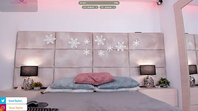 Eevee Taylor online show from 16, 12, 2025