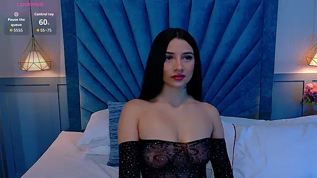 Harper-Avary online show from 4, 11, 2025