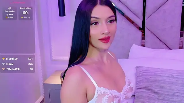 Harper-Avary online show from 12, 11, 2025