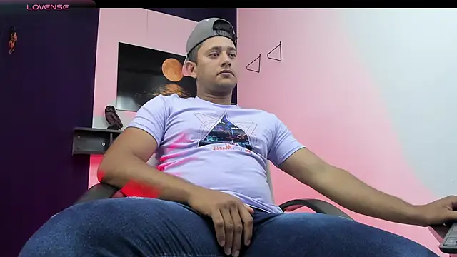 Snapshot of Marcos_garcias chatting on 7, 3, 2025 Marcos garcias online show from 7, 3, 2025