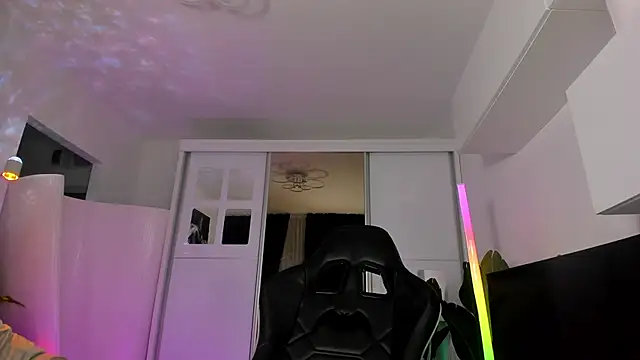 Ivy belle online show from 29, 11, 2025