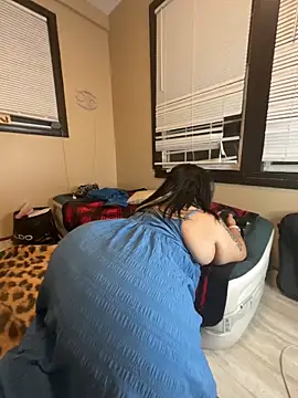 Snapshot of tillymarie34 chatting on 5, 6, 2026 tillymarie34 online show from 5, 6, 2026
