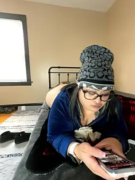 tillymarie34 online show from 14, 1, 2026