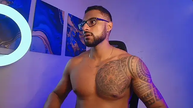 LiamGarcia1 online show from 10, 3, 2026