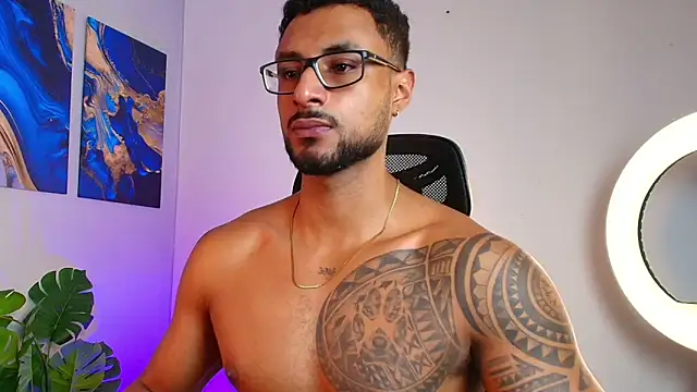 LiamGarcia1 online show from 16, 9, 2025