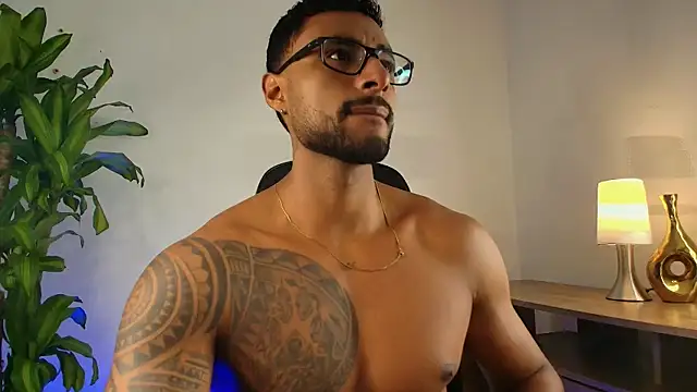 LiamGarcia1 online show from 9, 1, 2026