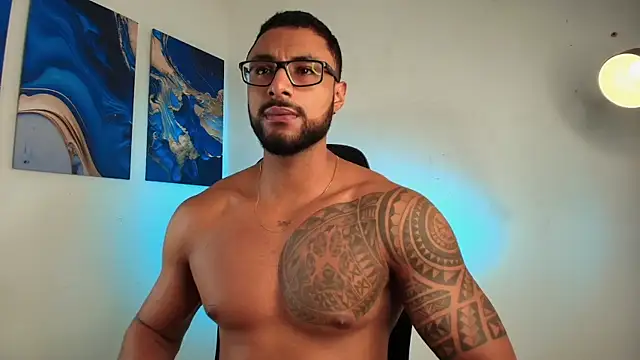 LiamGarcia1 online show from 16, 2, 2026