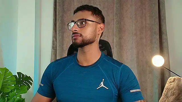 LiamGarcia1 online show from 10, 3, 2025