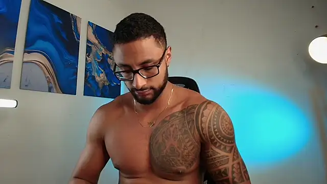 LiamGarcia1 online show from 12, 2, 2026