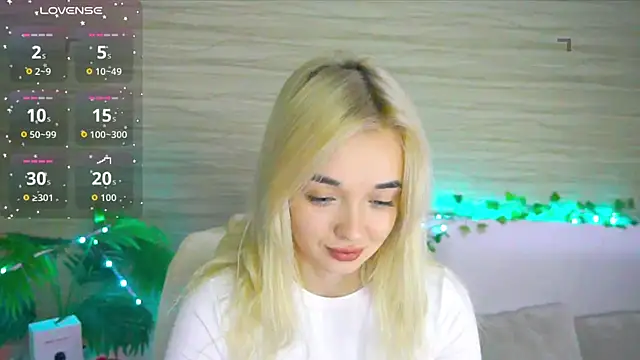 Ashley S online show from 20, 10, 2025