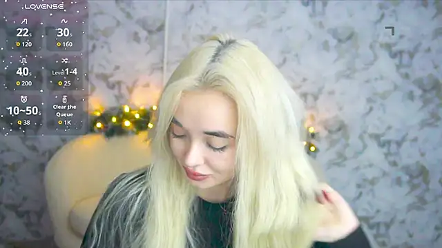 Ashley S online show from 17, 12, 2025