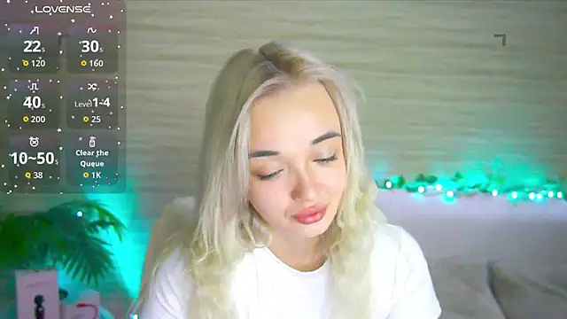 Ashley S online show from 23, 9, 2025