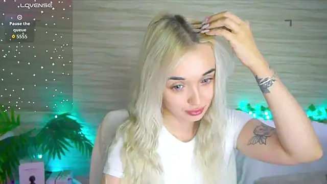 Ashley S online show from 10, 9, 2025