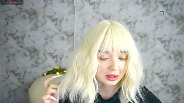Snapshot of Ashley_S chatting on 23, 6, 2026 Ashley S online show from 23, 6, 2026